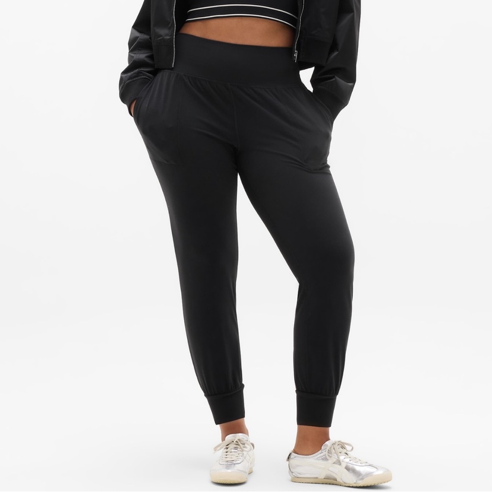 Athleta Women’s Salutation Joggers Black Pants Small Tall Long - Picture 2 of 6